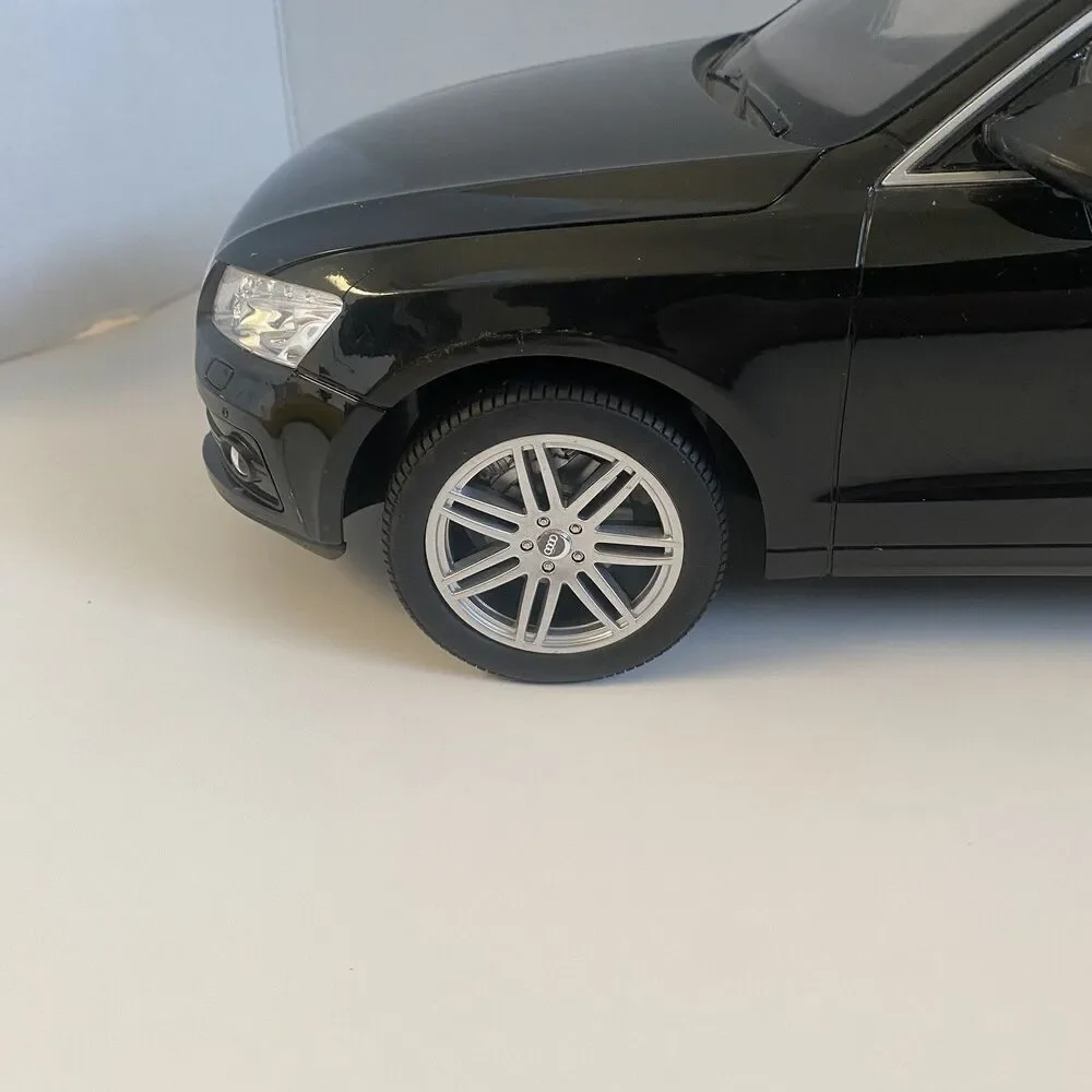 1/18 AUDI Q5 Black / CHECK DECRIPTION BEFORE PURCHASING